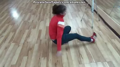 女の子は高温多湿やシャワー ロマン ポルノ Masturbates